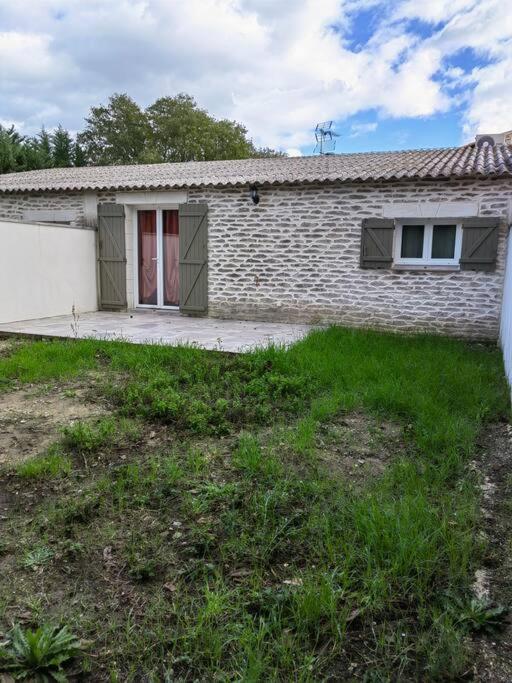 Maisonnette Du Mas Vert Montaren-et-Saint-Médiers Extérieur photo